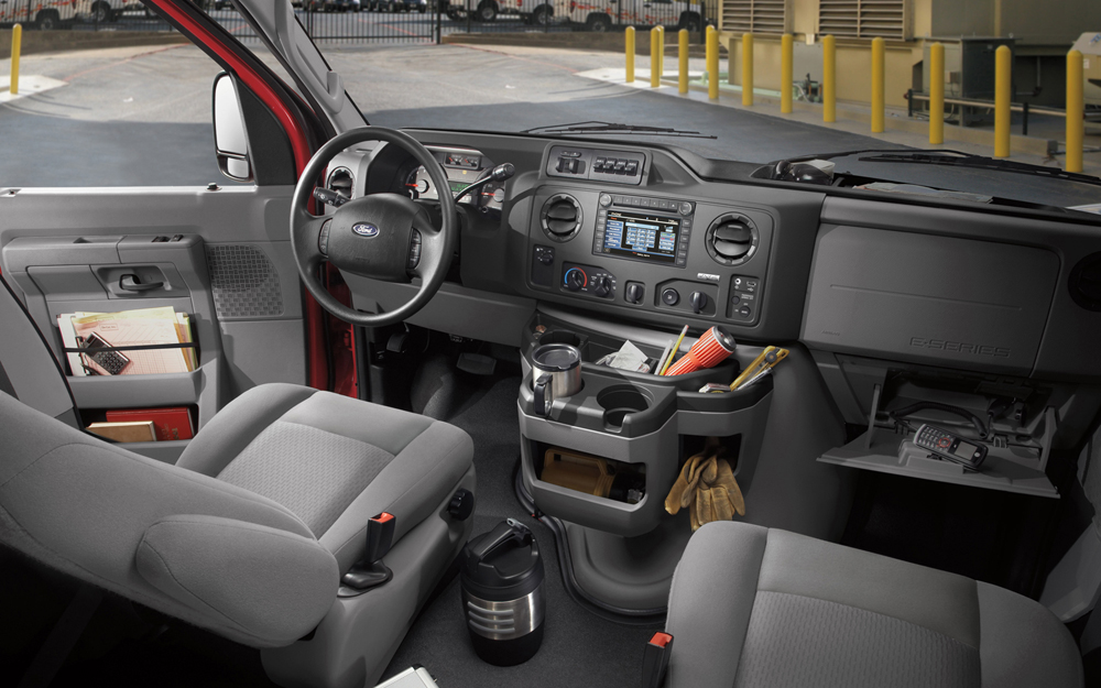  photo 2013-Ford-E-Series-dash-and-steering-wheel.jpg
